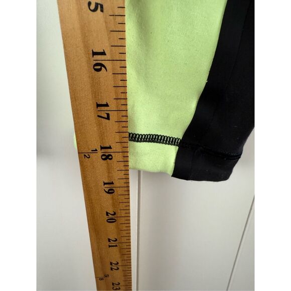 Lululemon Wunder Under Crop *Bonded Stripe Black / Faded Zap / Black 6 - Picture 9 of 10